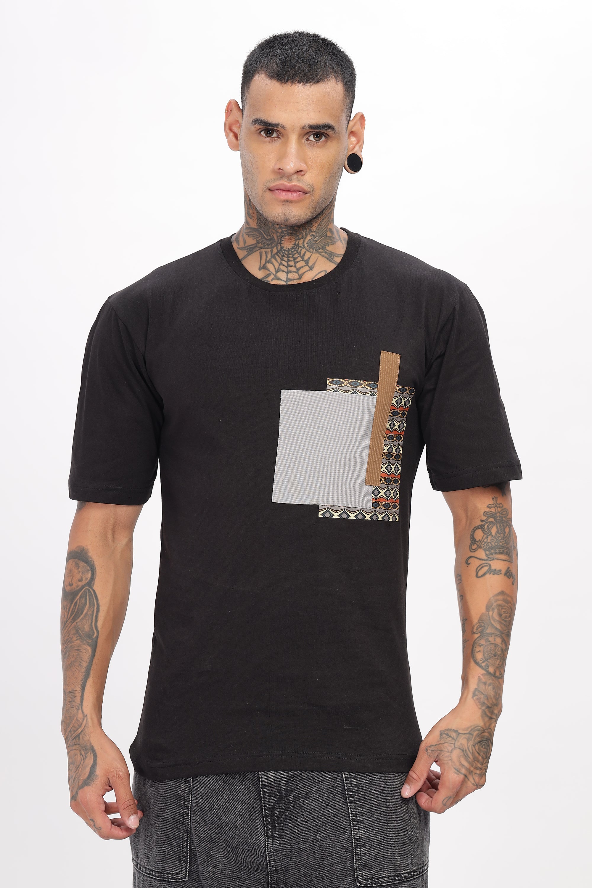 Black t-shirt oversized
