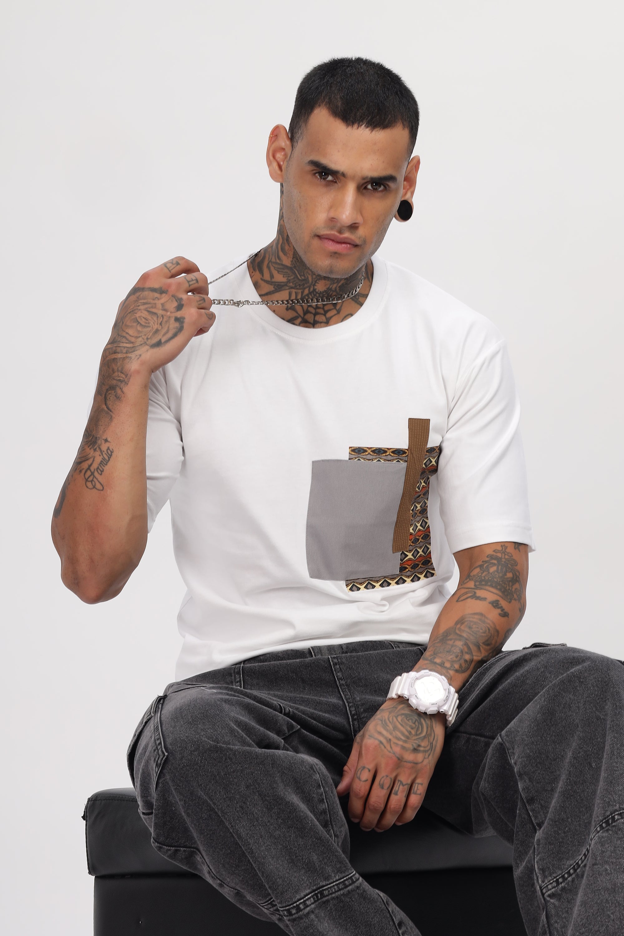 white tees oversized
